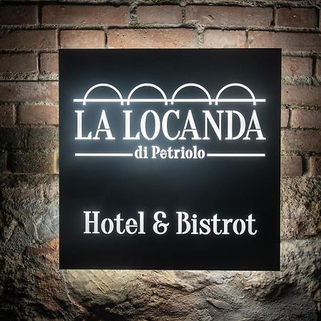 La Locanda Di Petriolo Монтичано Екстериор снимка