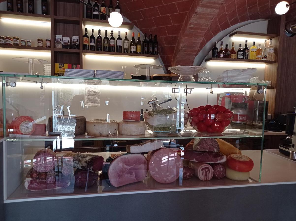 La Locanda Di Petriolo Монтичано Екстериор снимка